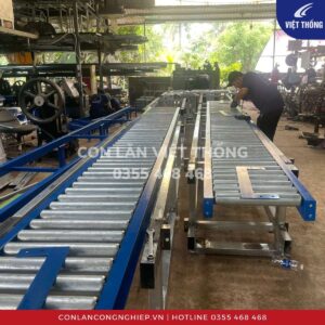 Băng tải con lăn thép