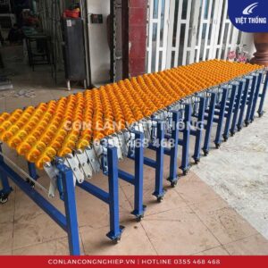 băng tải con lăn xếp linh hoạt