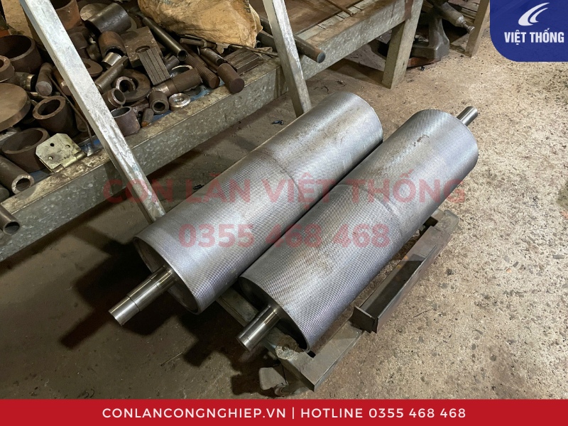 Con lăn tải nặng làm bằng thép