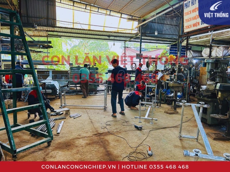 Xưởng sản xuất con lăn và băng tải công nghiệp Việt Thống