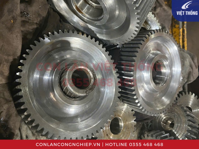 nhông trụ răng thẳng